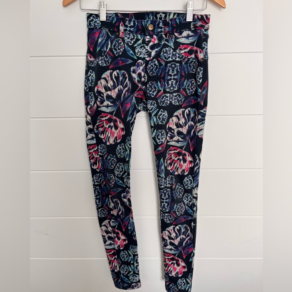 Hue Peony Jeggings with functioning back pockets Small